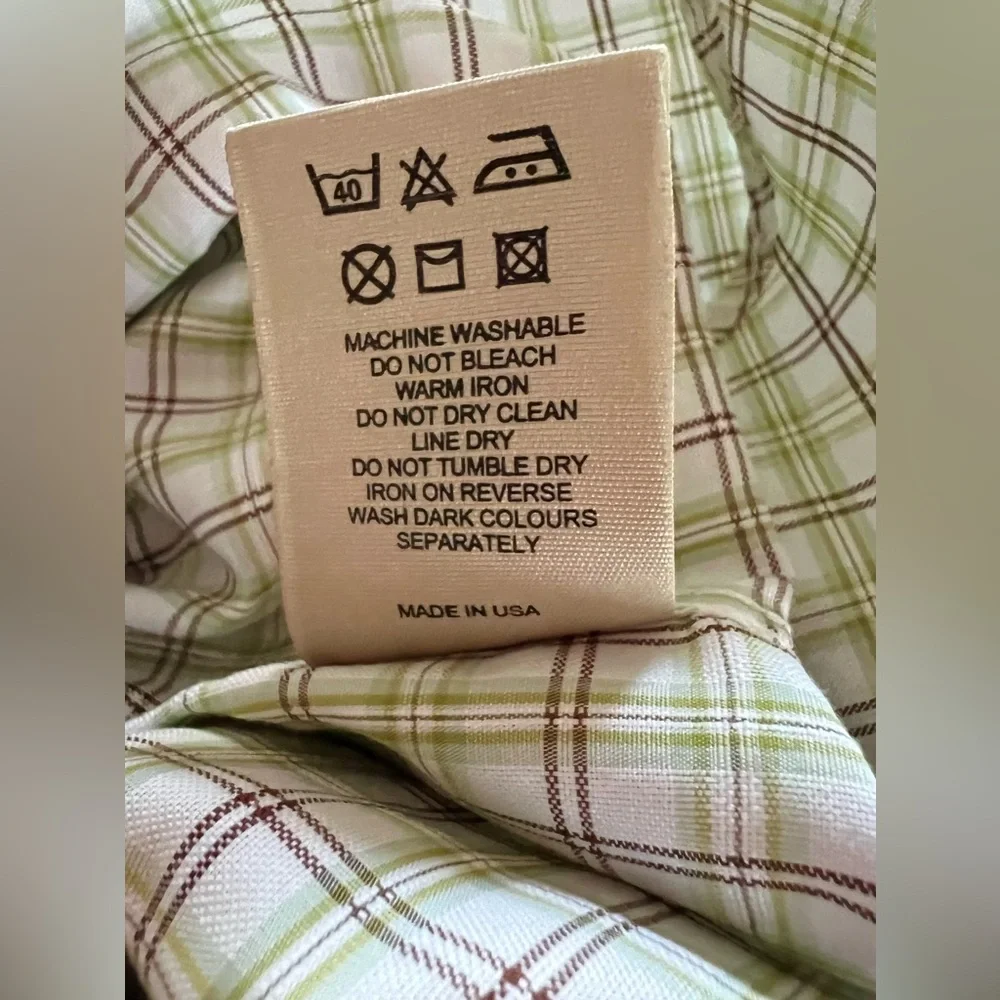 LIKE NEW CONDITION BURBERRY PLAID SHIRT SIZE LARGE - Picture 8 of 9